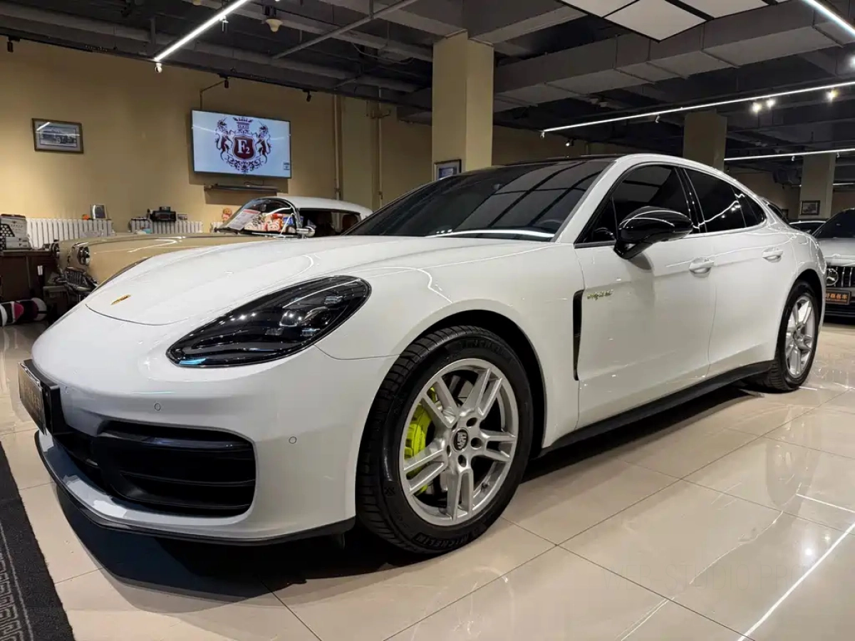 PORSCHE PANAMERA NEW ENERGY