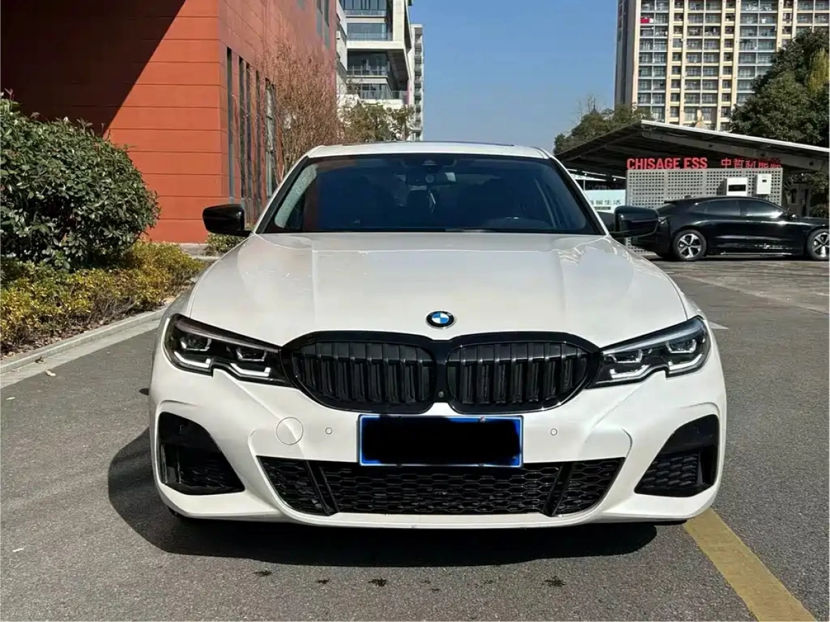 BMW 3-SERIES