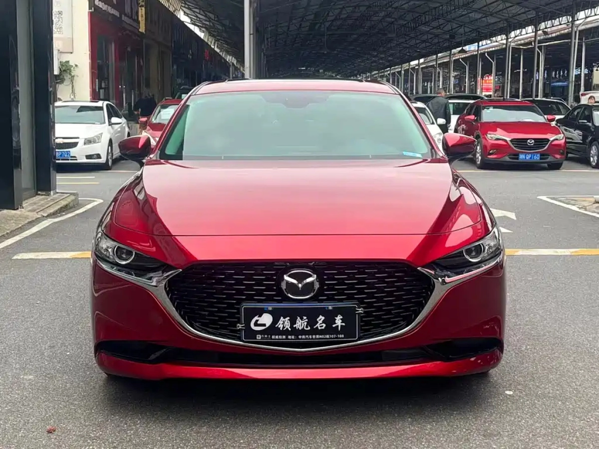 MAZDA 3 AXELA