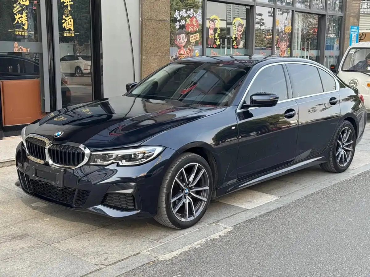 BMW 3-SERIES  2022