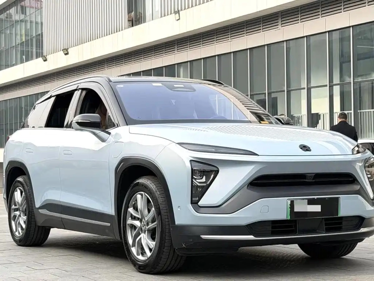 NIO ES6