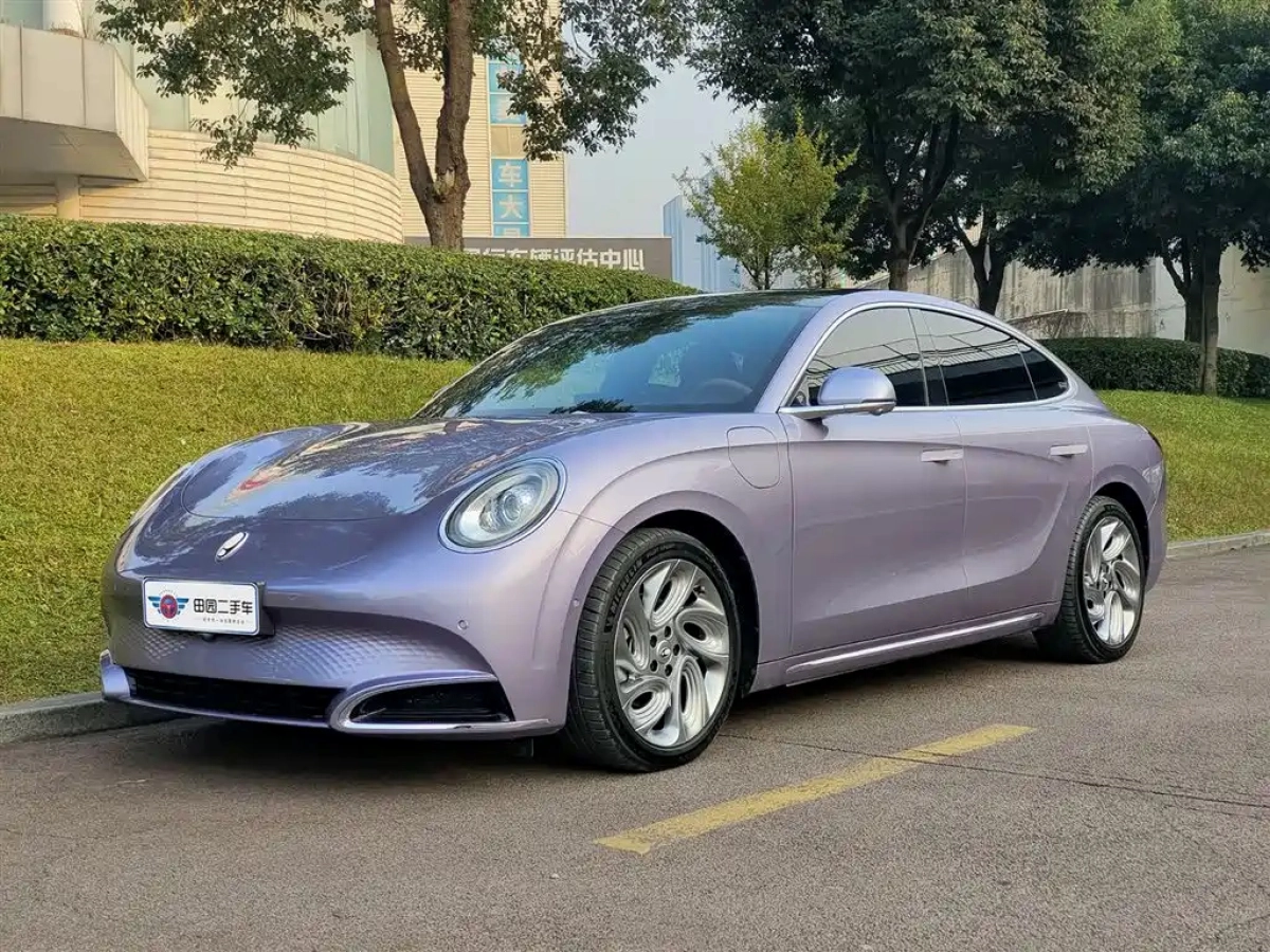 ORA LIGHTNING CAT  2022