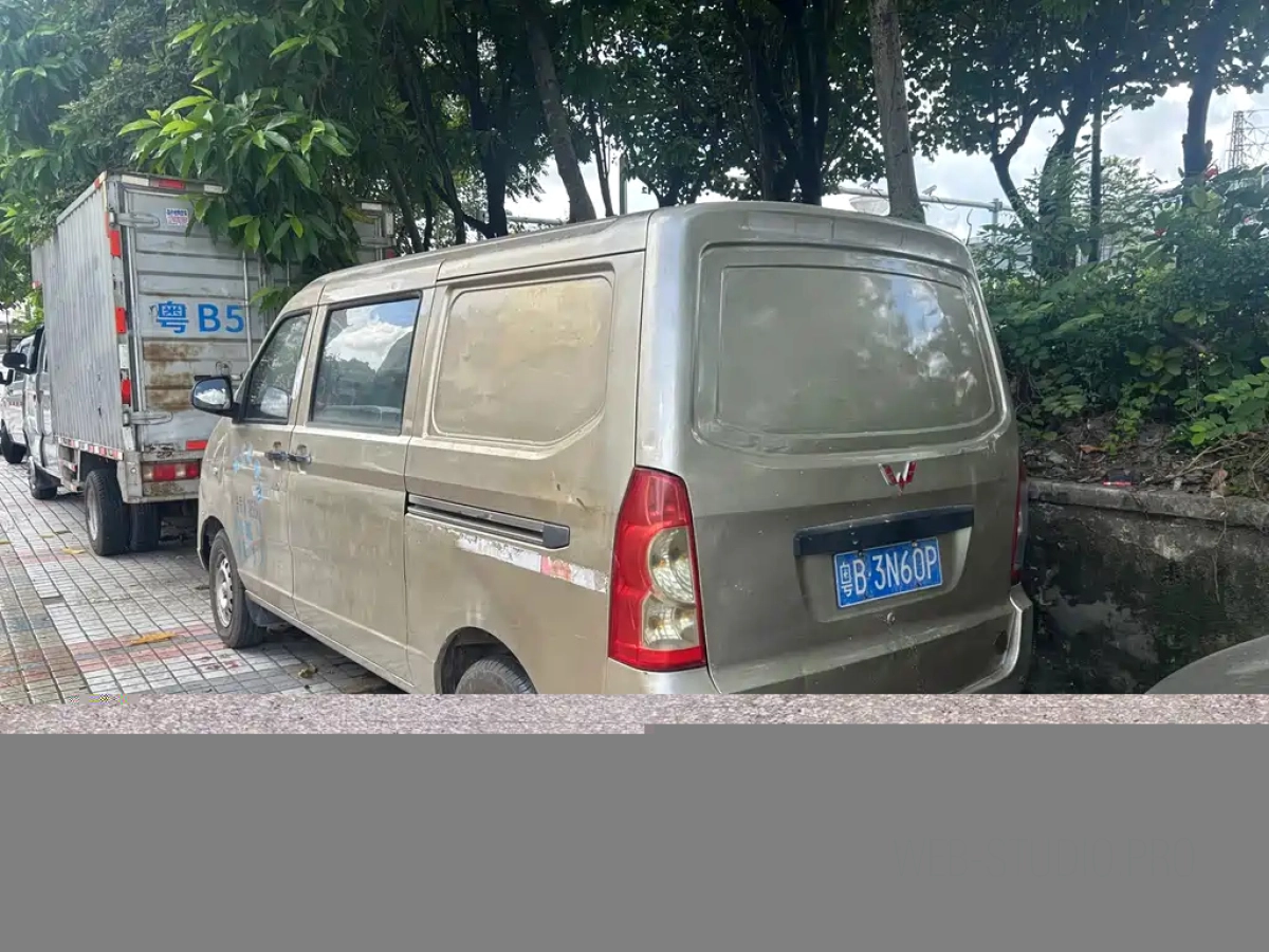MERCEDES BENZ GLC  2021