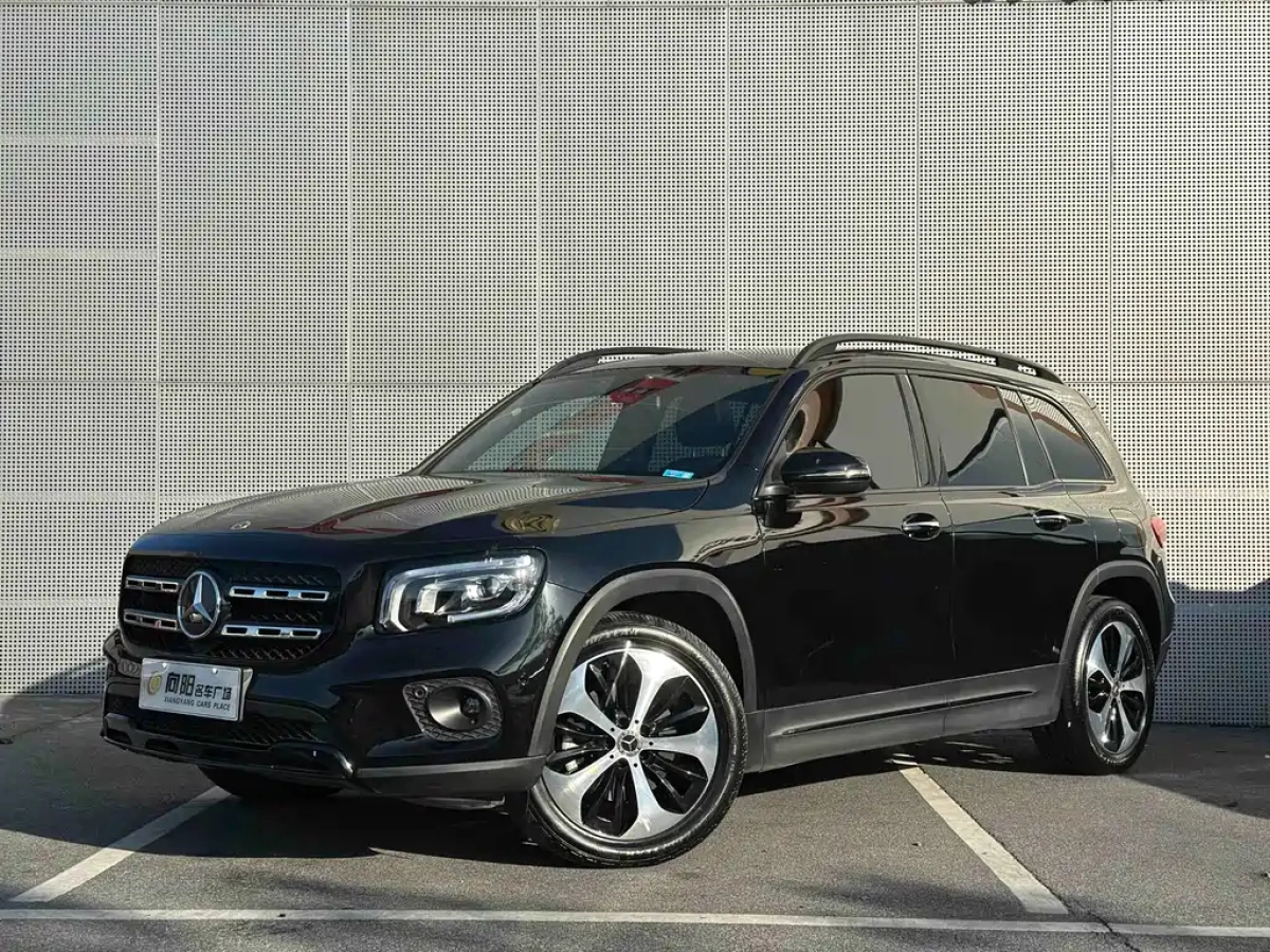 MERCEDES BENZ GLB  2022