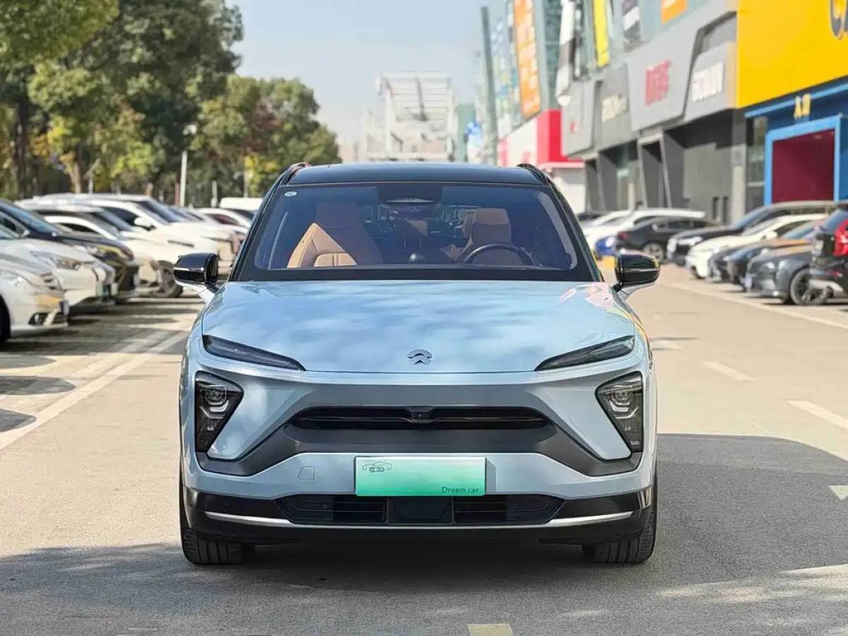 NIO ES6