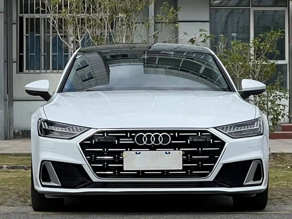 AUDI A7L
