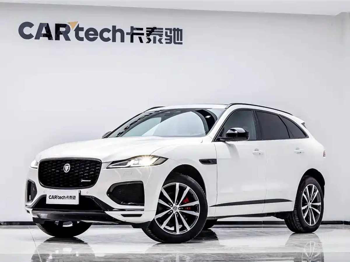 JAGUAR F-PACE  2024
