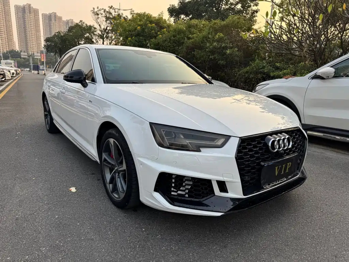 AUDI A4L