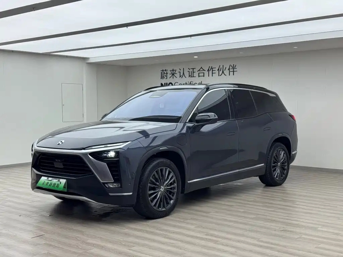 NIO ES8
