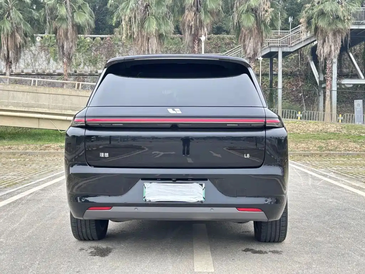 LI AUTO L8
