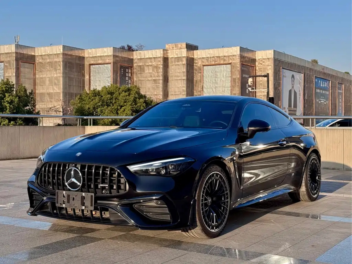 MERCEDES BENZ CLE AMG  2025