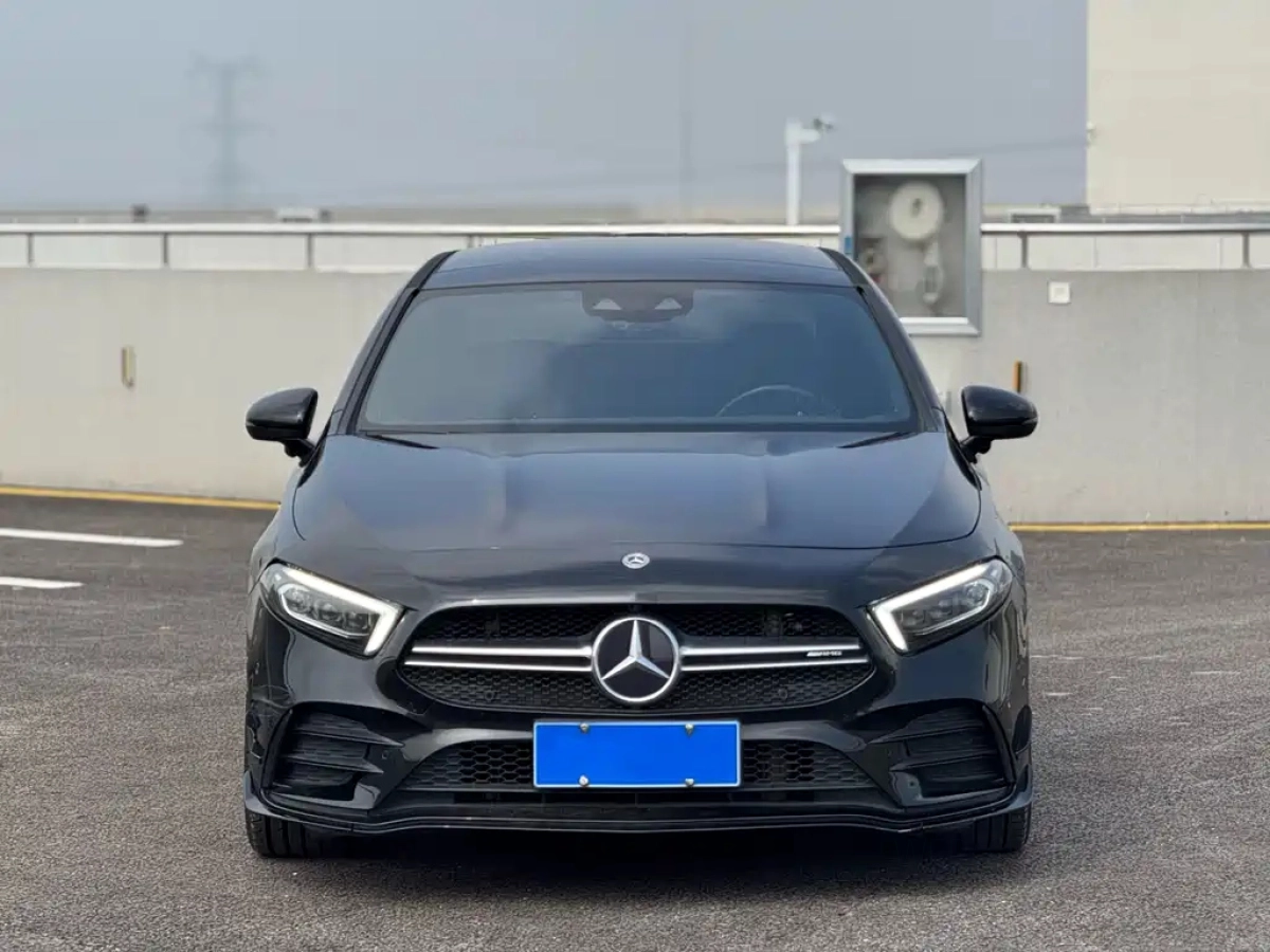 MERCEDES BENZ A-CLASS AMG  2023