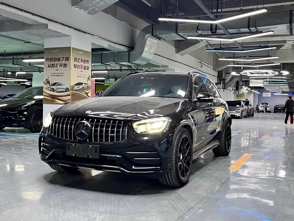 MERCEDES BENZ GLC AMG  2020