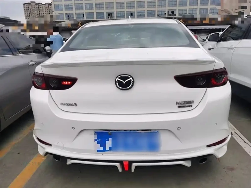 MAZDA 3 AXELA