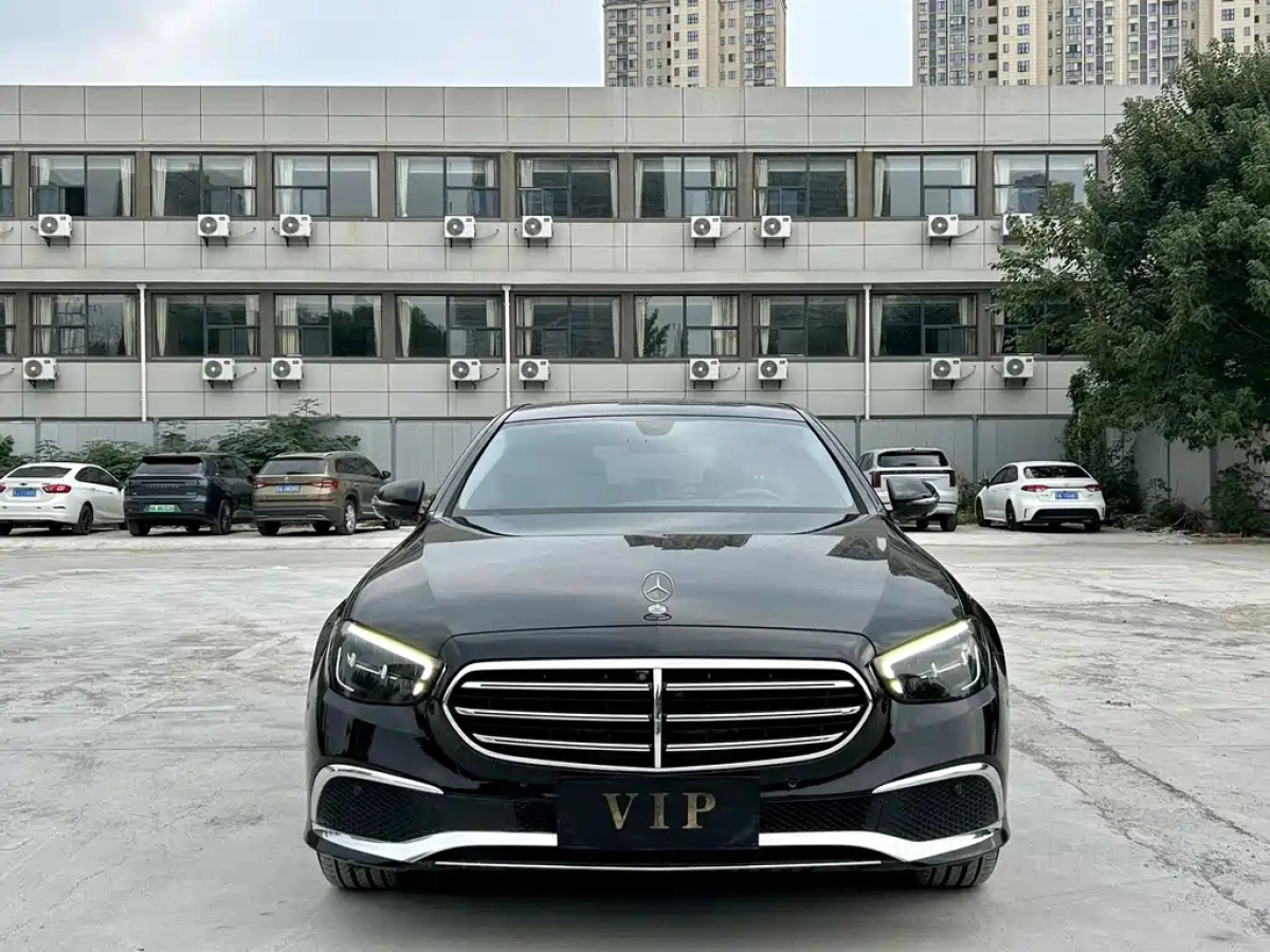 MERCEDES BENZ E-CLASS