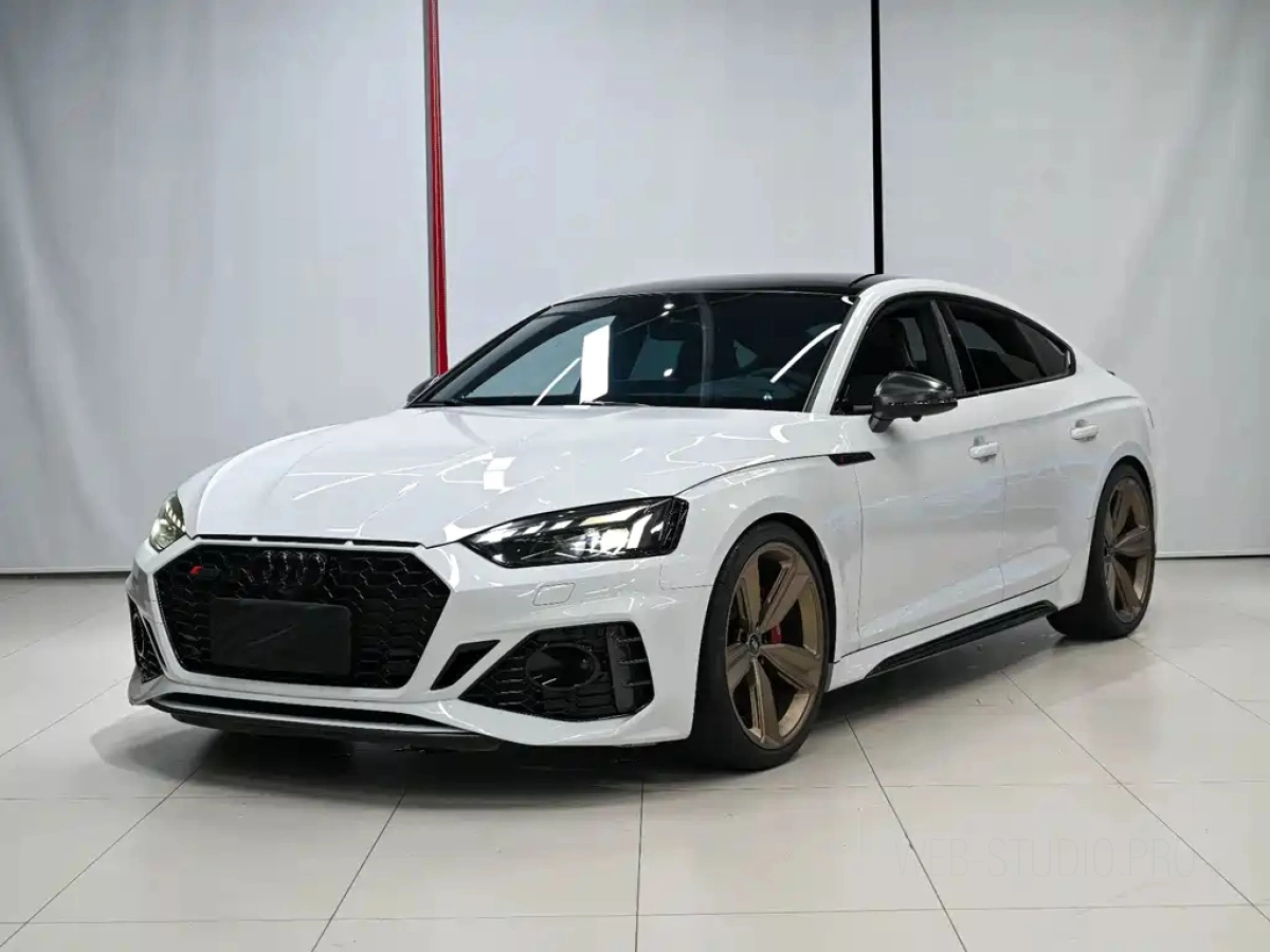 AUDI RS 5  2022