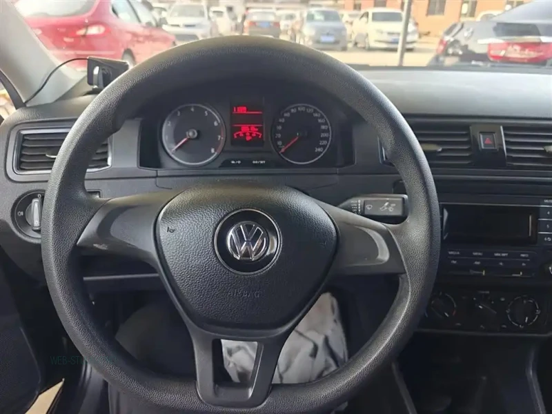 VOLKSWAGEN SANTANA