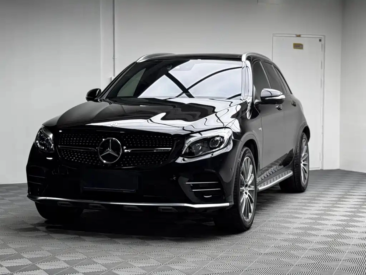 MERCEDES BENZ GLC AMG  2019