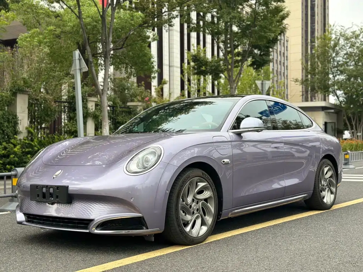 ORA LIGHTNING CAT  2022