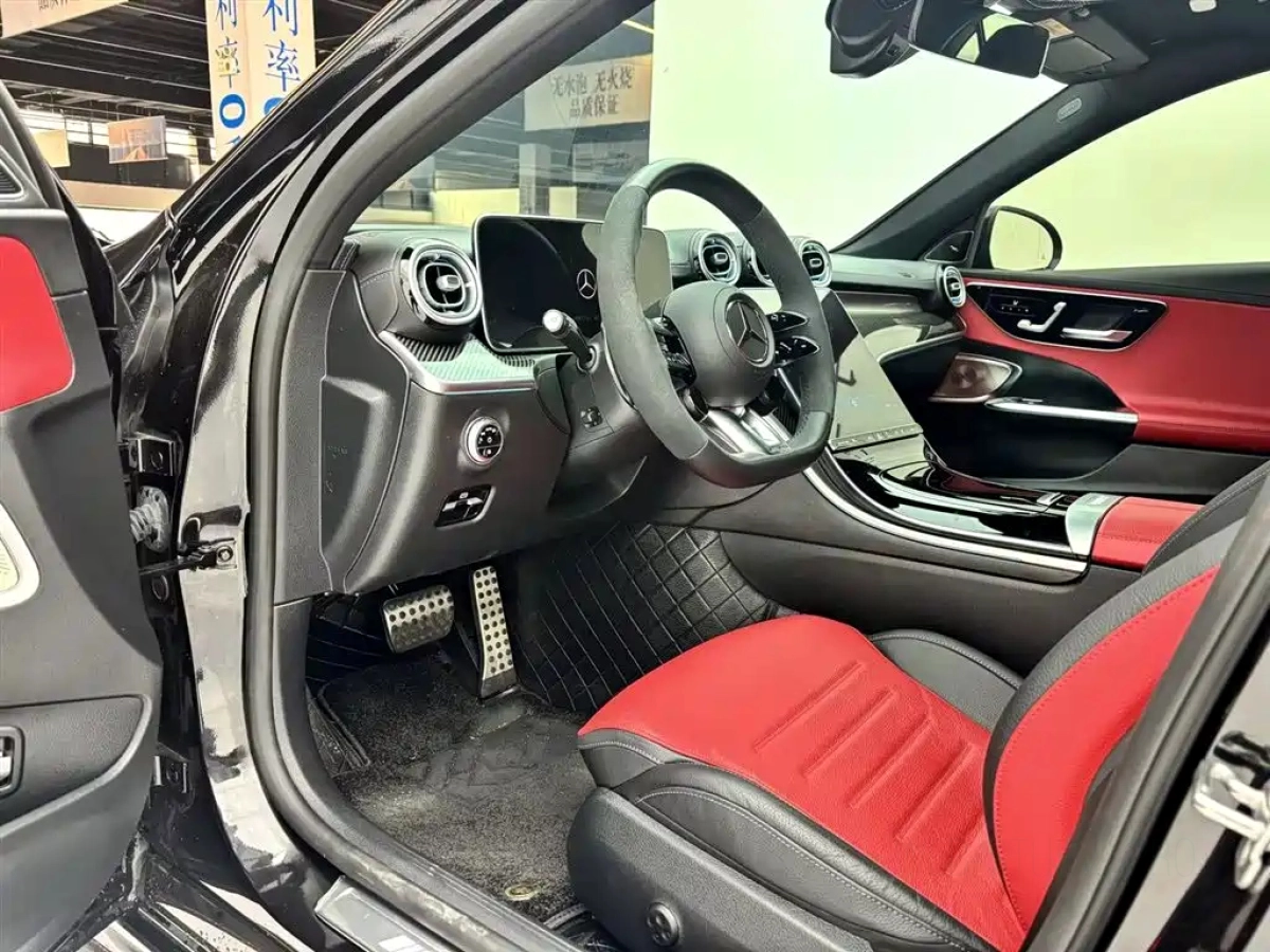 MERCEDES BENZ C-CLASS AMG