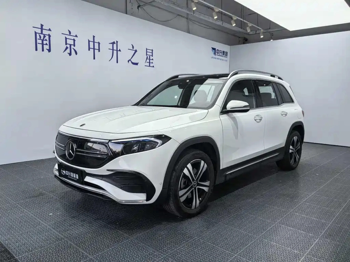 MERCEDES BENZ EQB  2023