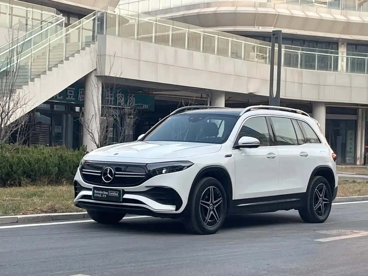 MERCEDES BENZ EQB  2022