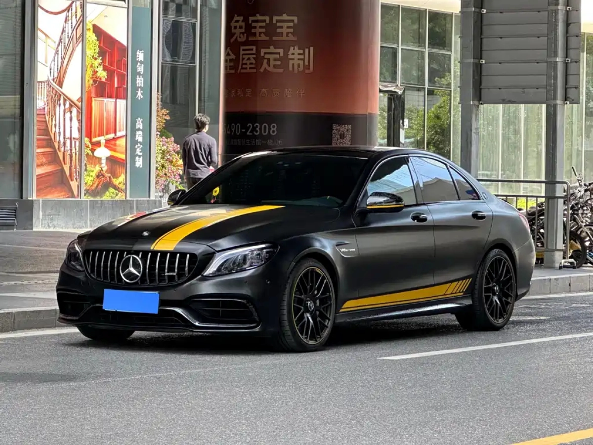 MERCEDES BENZ C-CLASS AMG  2021