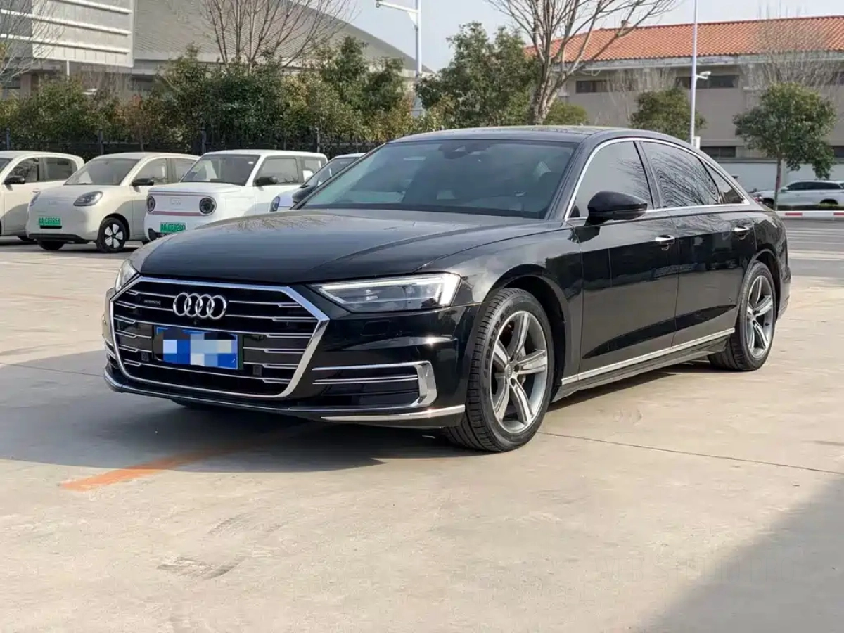 AUDI A8  2020