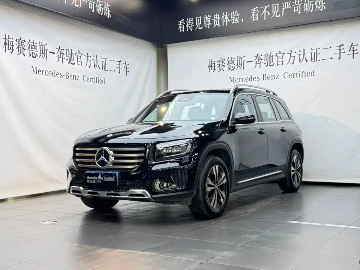 MERCEDES BENZ GLB
