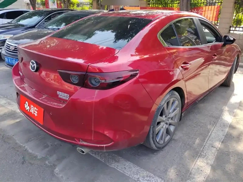 MAZDA 3 AXELA