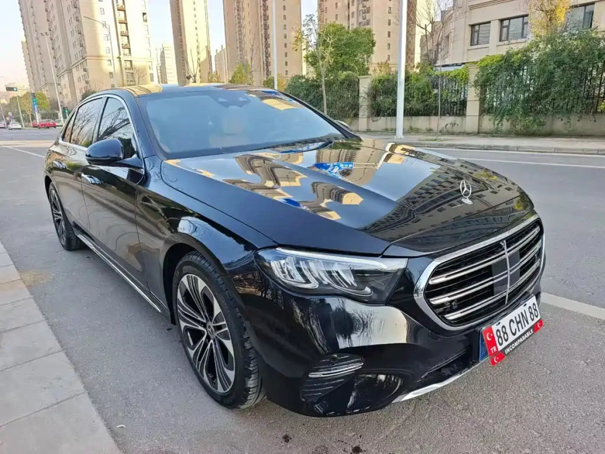 MERCEDES BENZ E-CLASS  2025