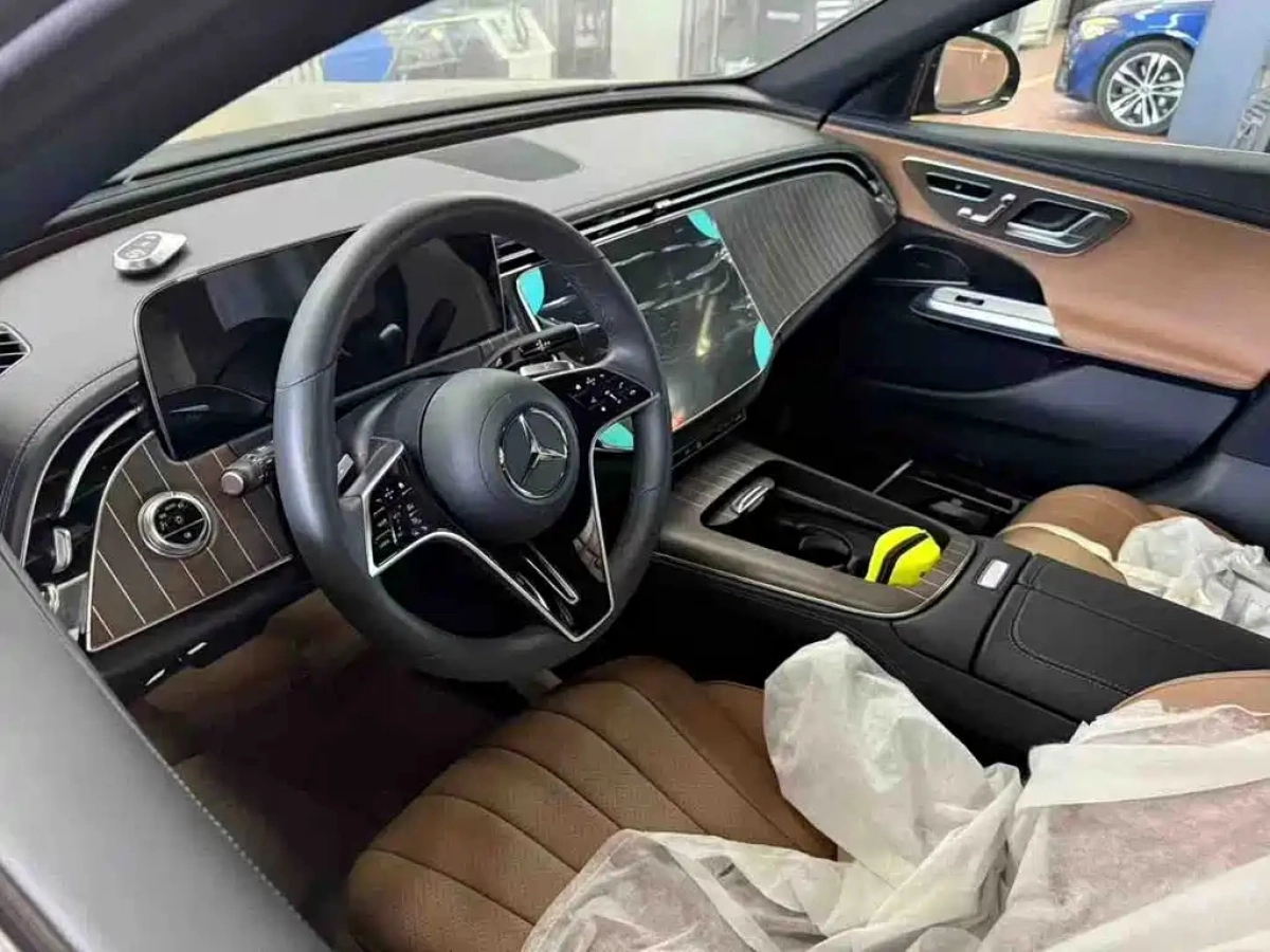 MERCEDES BENZ E-CLASS