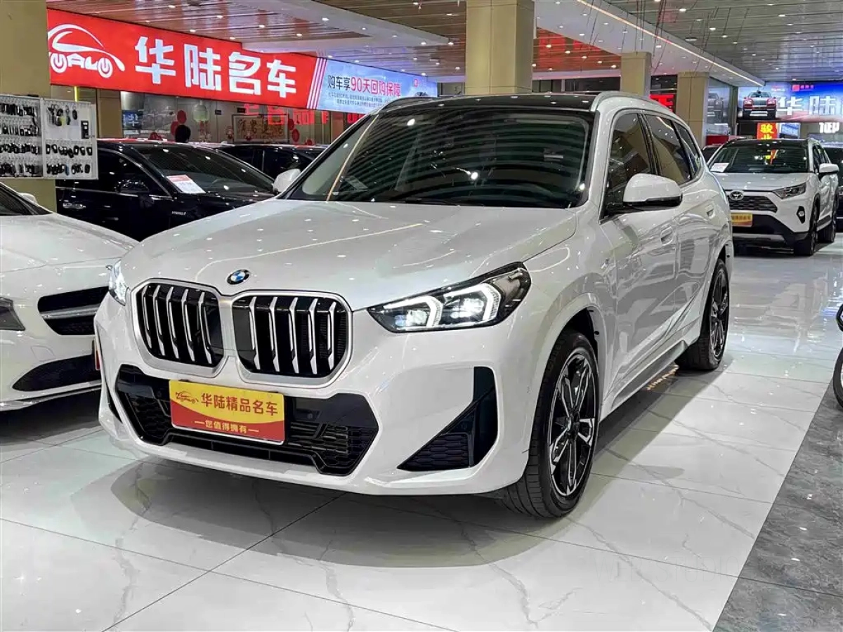 BMW X1  2025