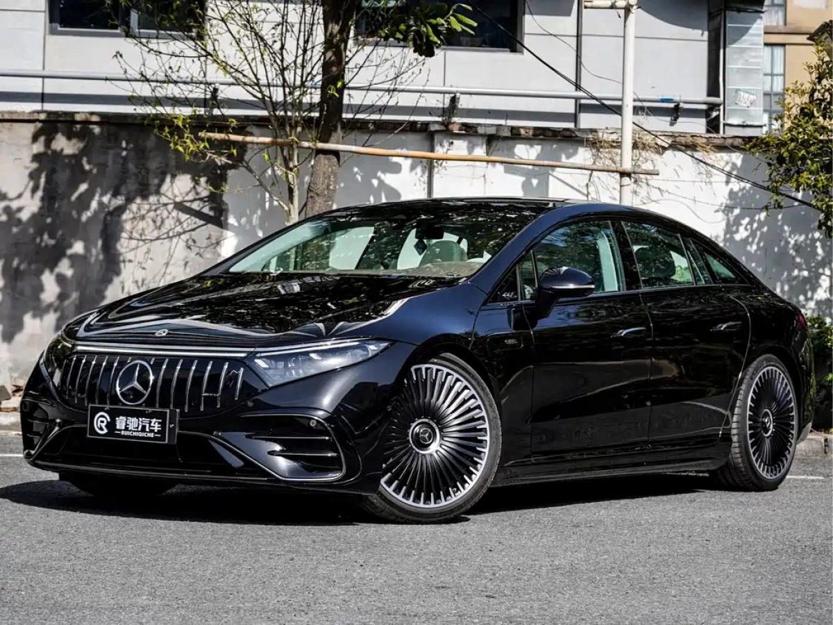 MERCEDES BENZ EQS AMG