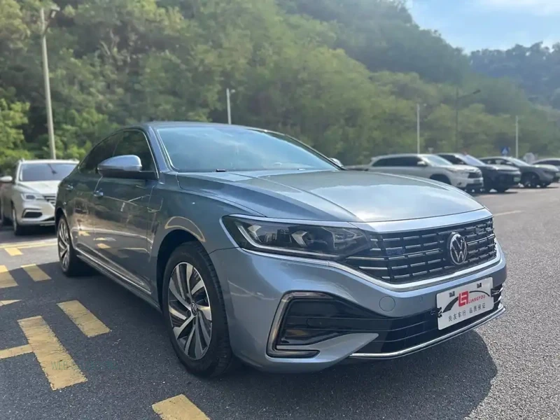VOLKSWAGEN PASSAT NEW ENERGY