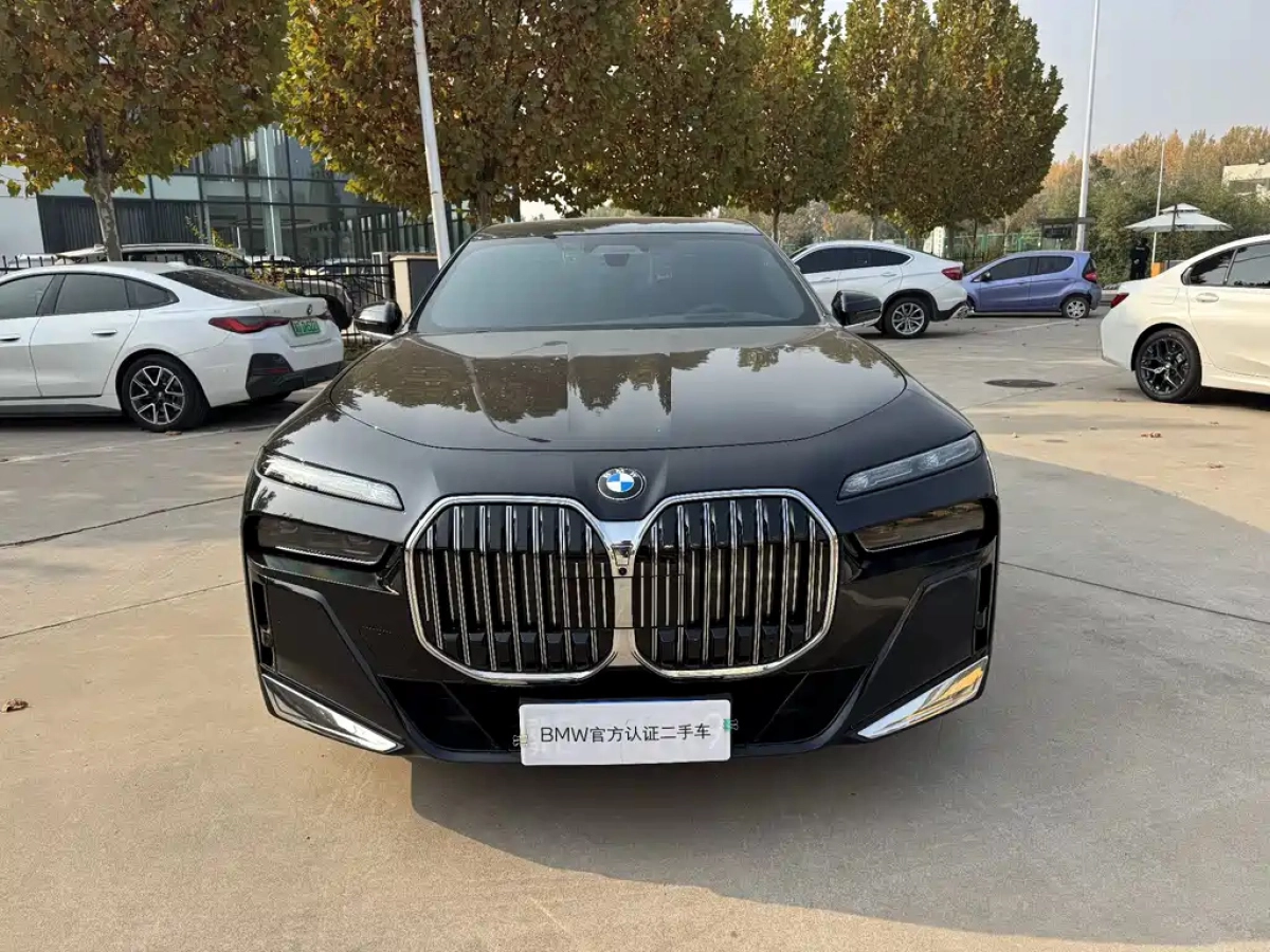 BMW 7-SERIES