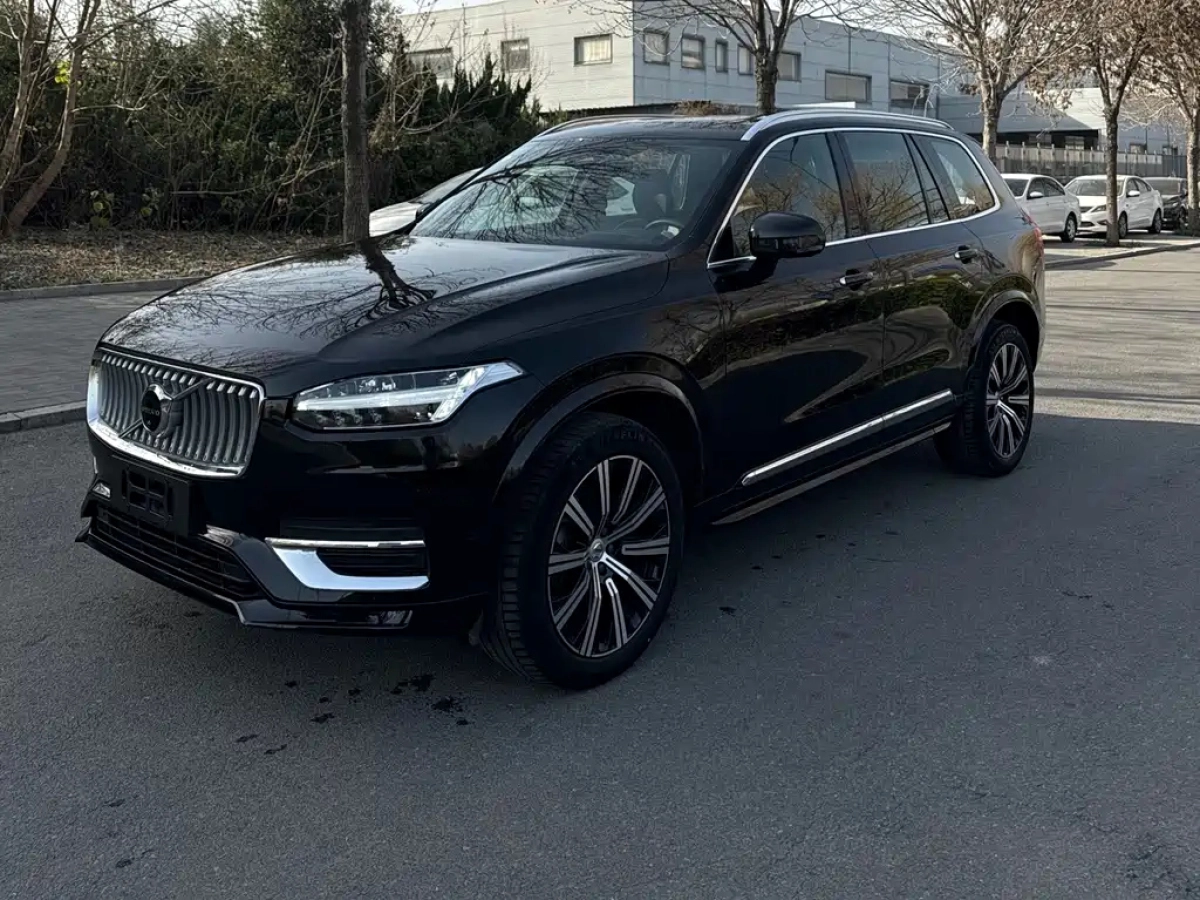 VOLVO XC90  2023