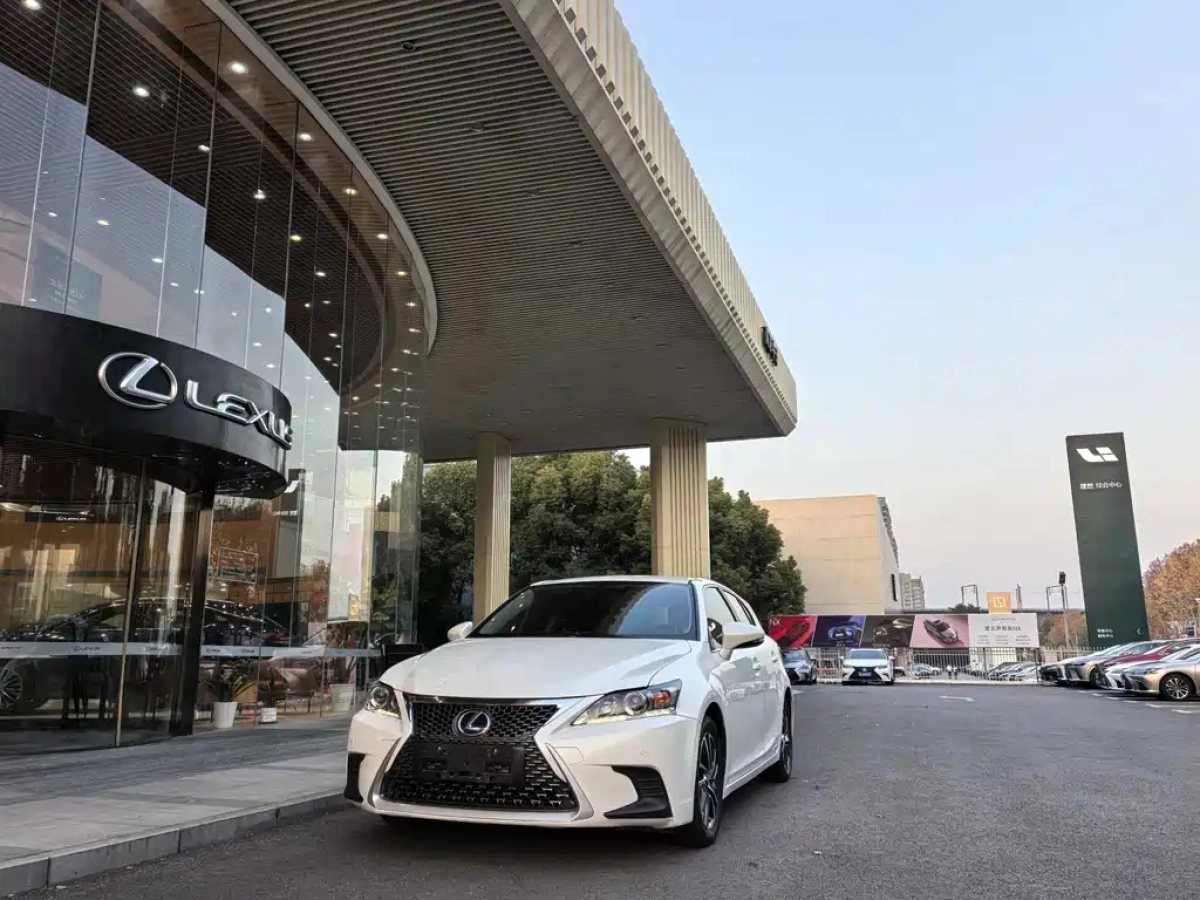 LEXUS CT