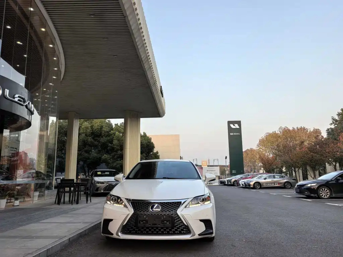 LEXUS CT