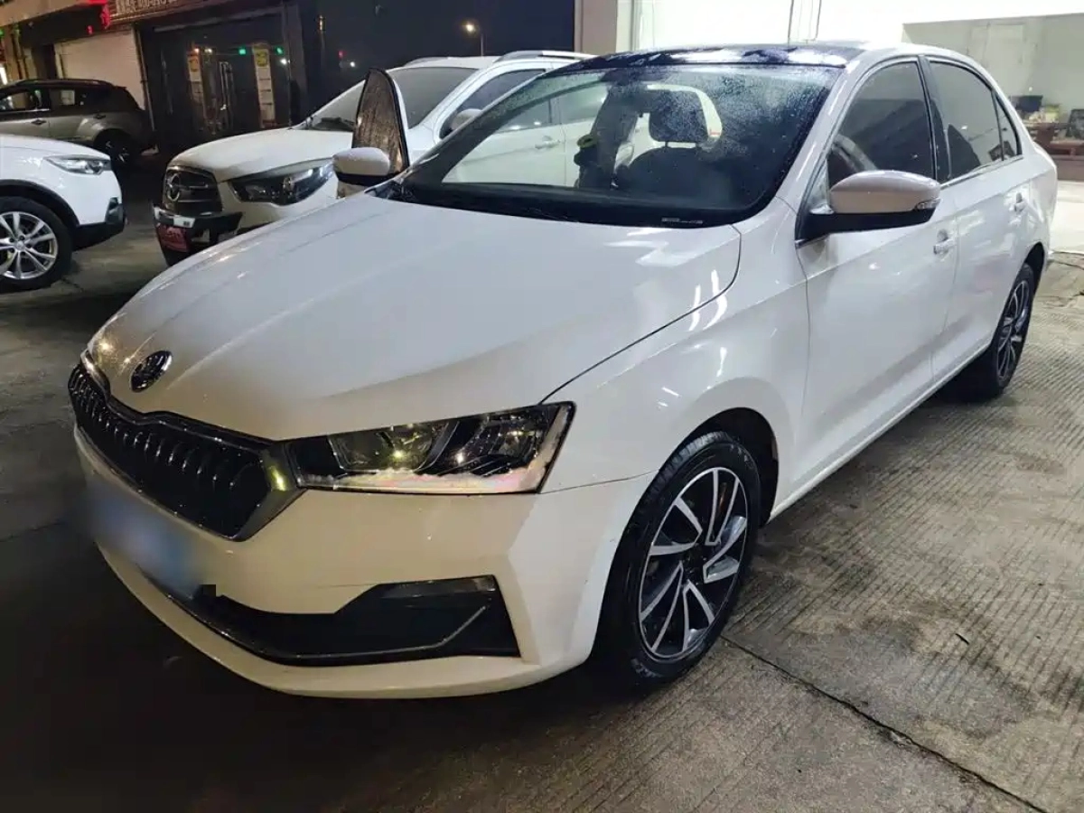 SKODA RAPID