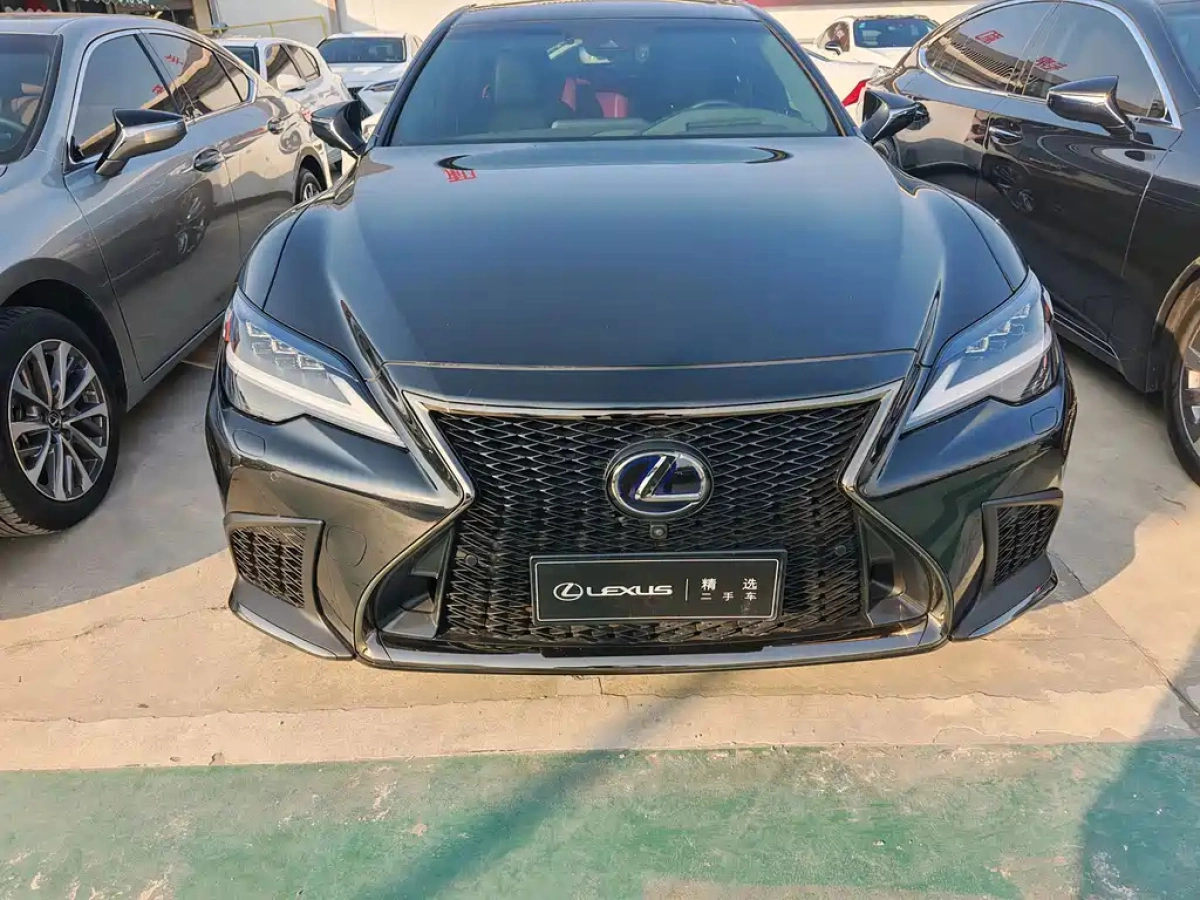 LEXUS LS