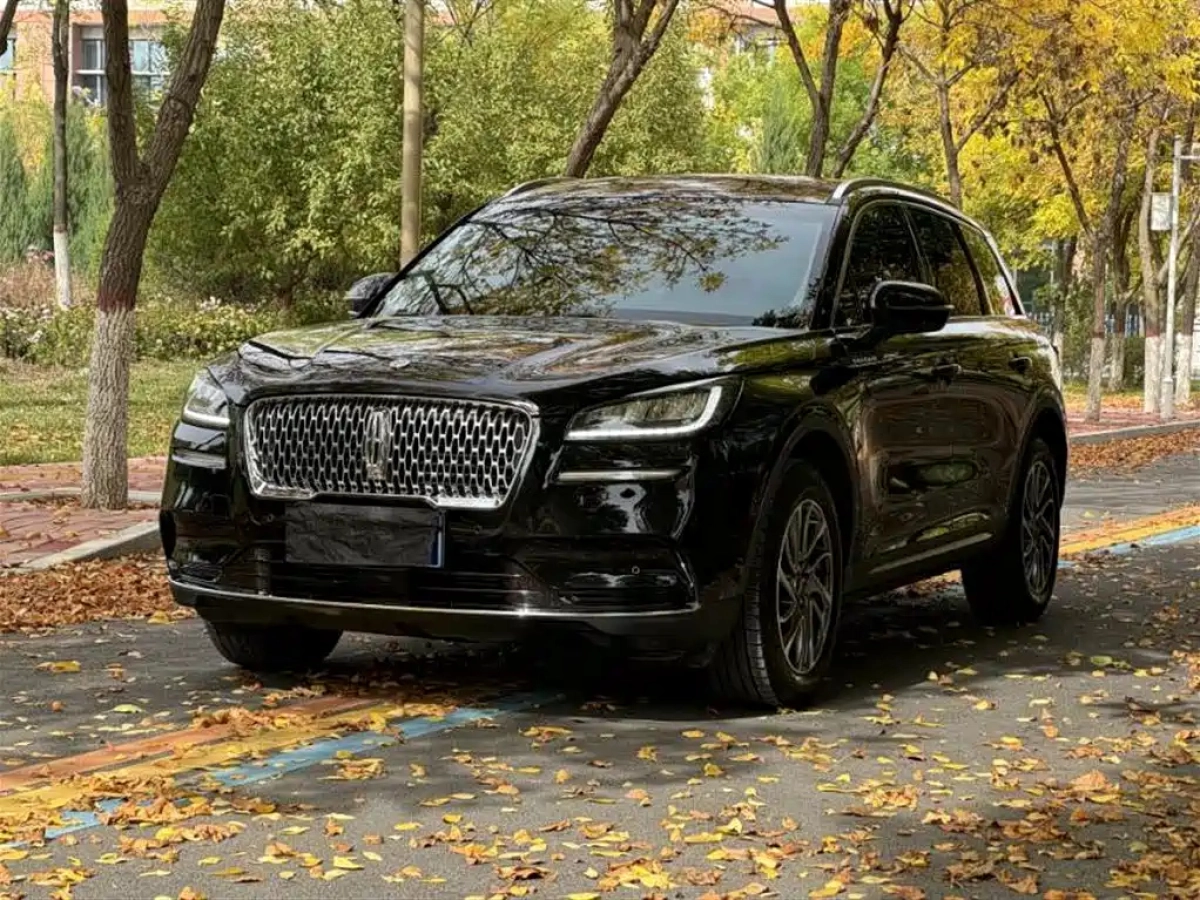 LINCOLN ADVENTURER  2023