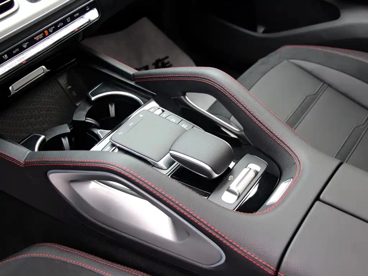 MERCEDES BENZ GLE AMG  2025