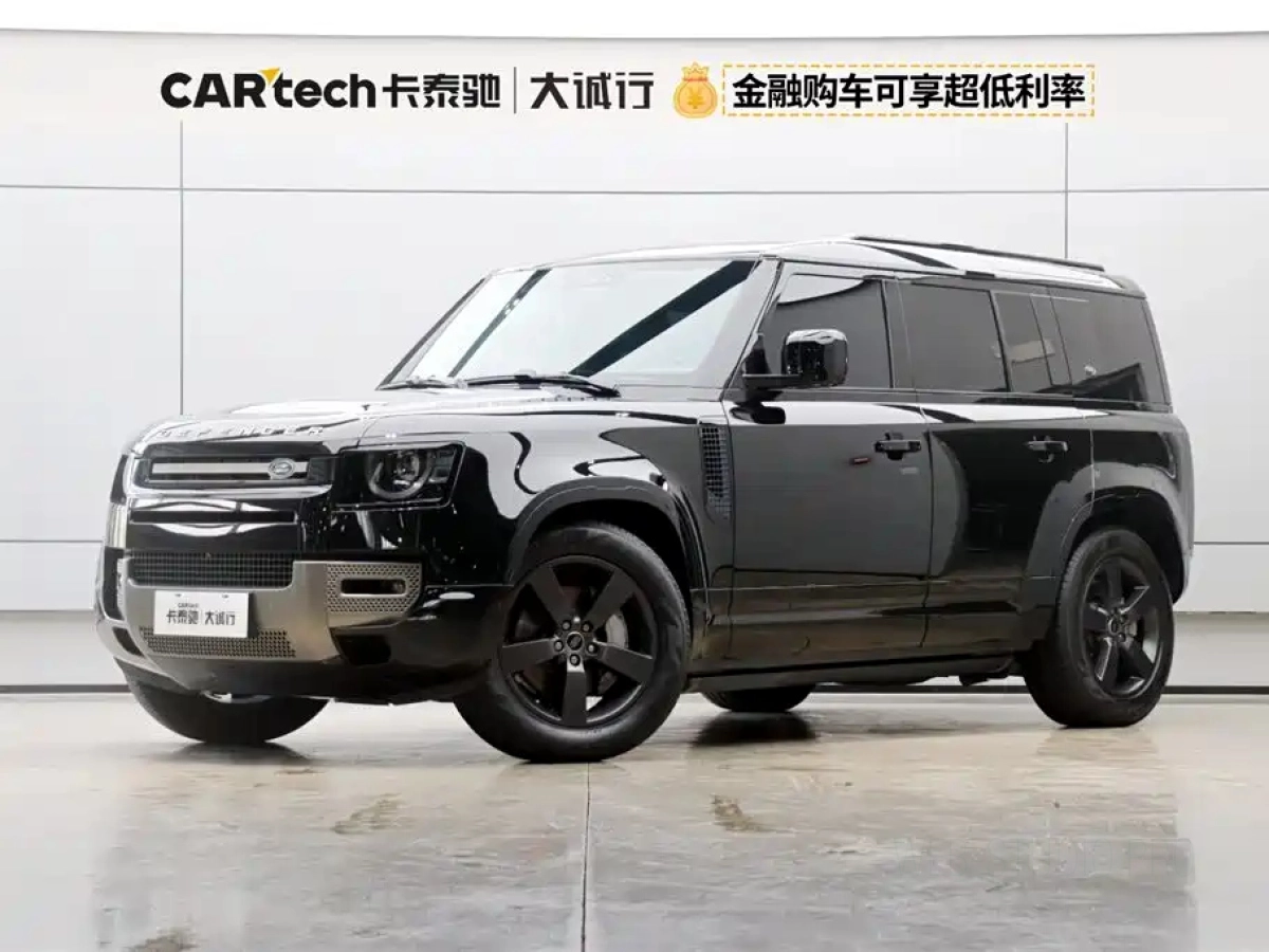 LAND ROVER DEFENDER  2024