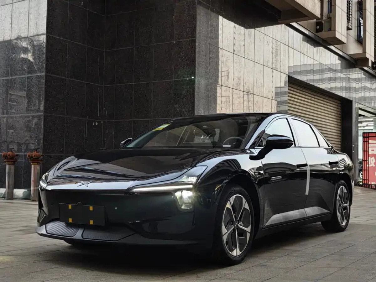 XPENG MOTORS MONA M03