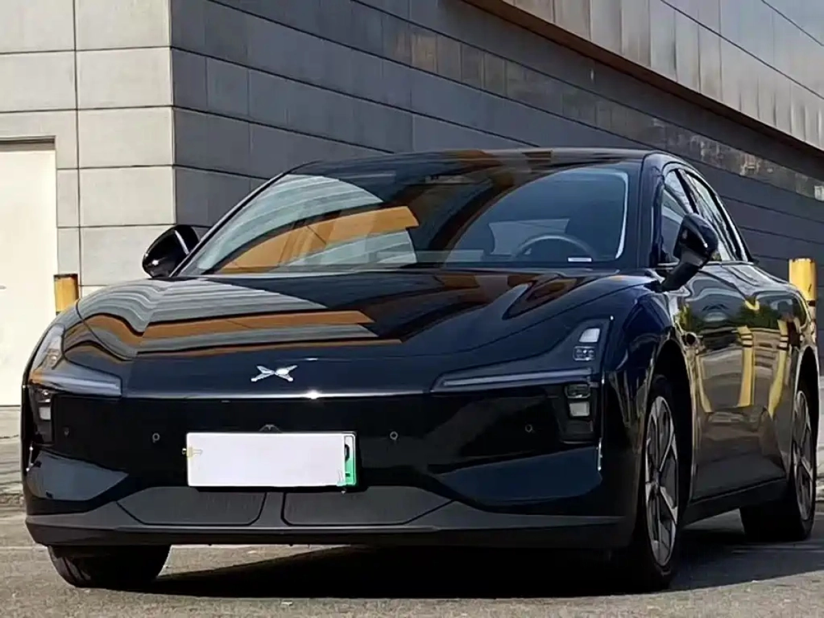 XPENG MOTORS MONA M03  2025