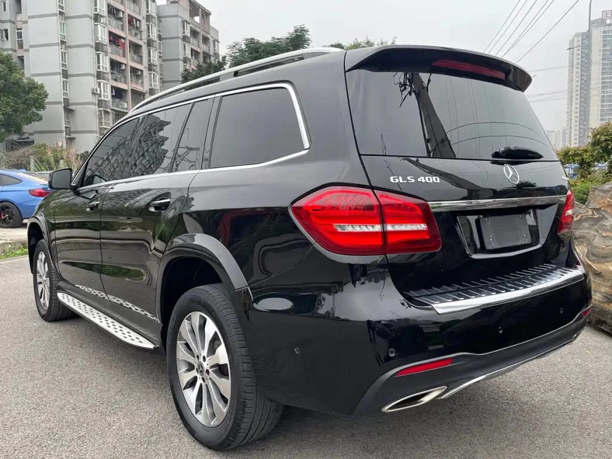 MERCEDES BENZ GLS