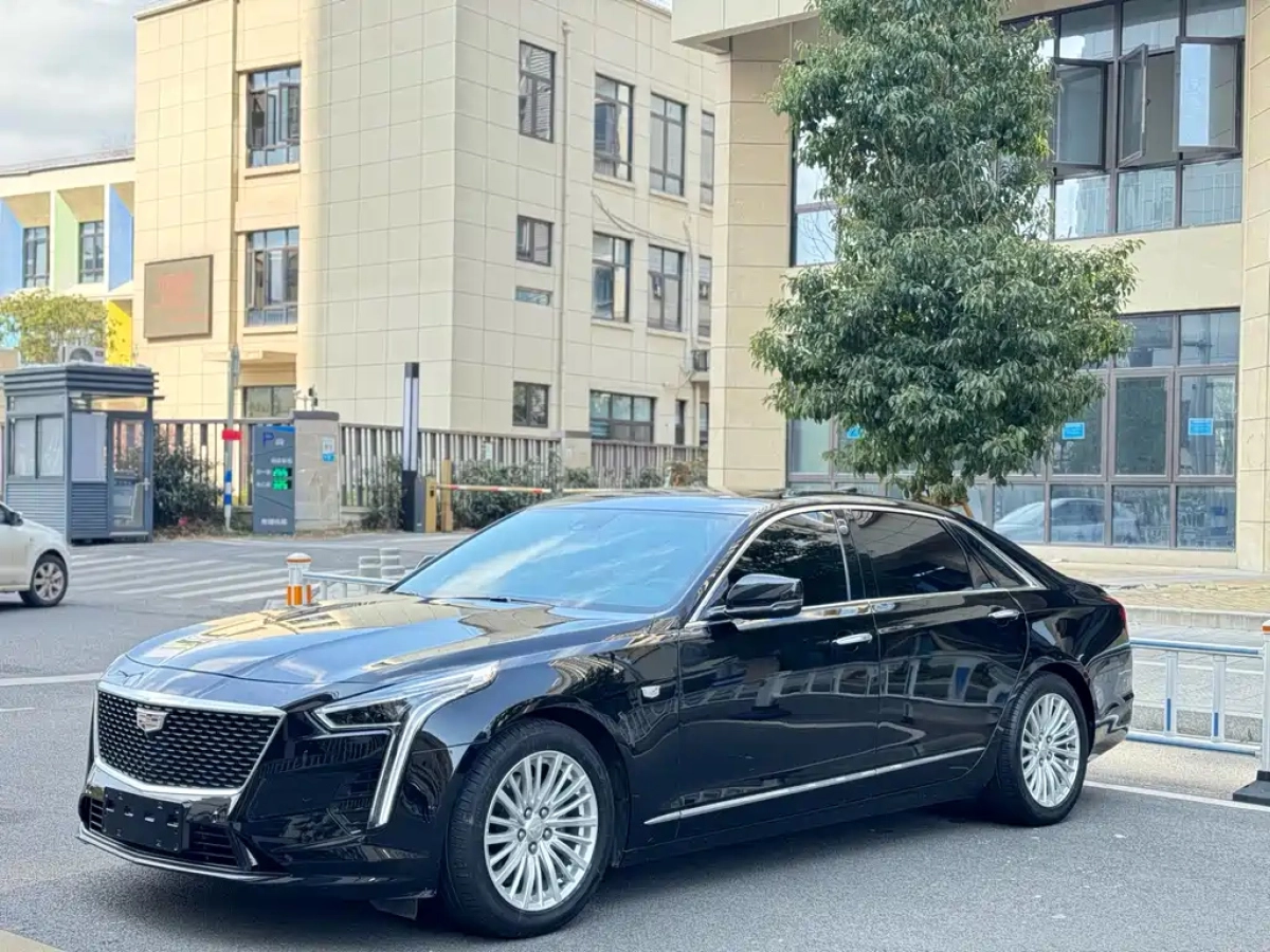 CADILLAC CT6
