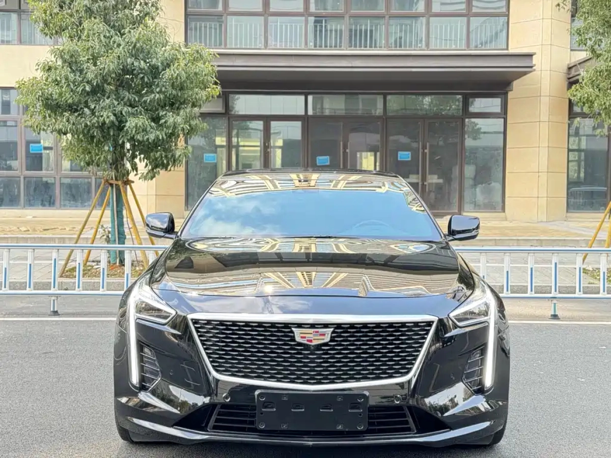 CADILLAC CT6