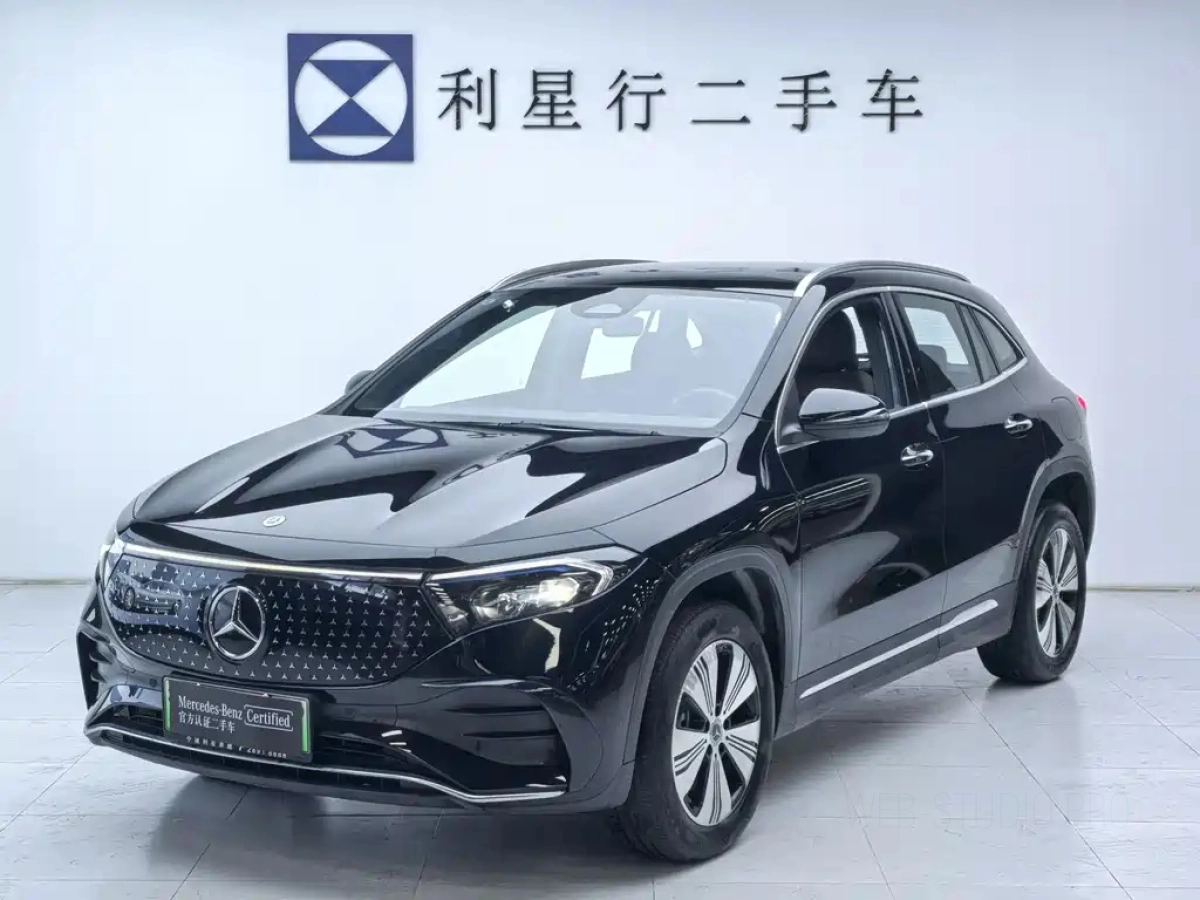 MERCEDES BENZ EQA  2024